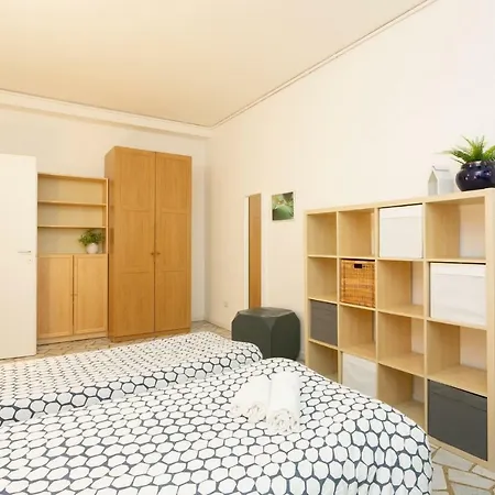 The Rent - Maciachini Two Bedroom * Milánó