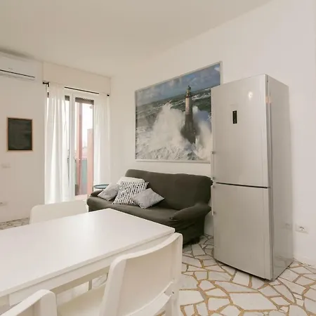 The Rent - Maciachini Two Bedroom 아파트 *